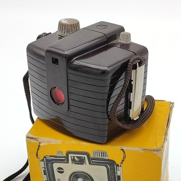 Kodak Brownie Camera Holiday Flash Vintage Strap Box Mid Century Untested 1950s - Picture 6 of 11